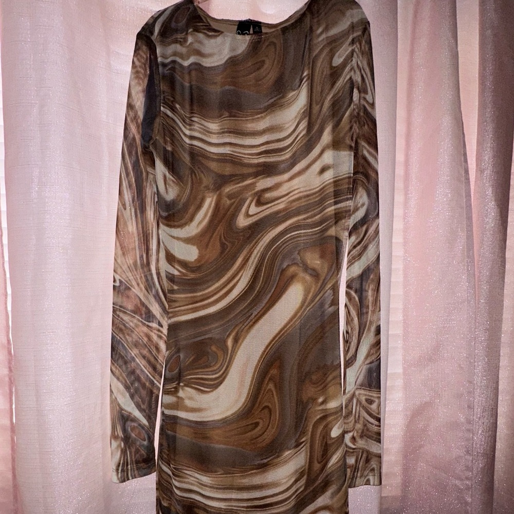 Elegant Brown Swirl Dress